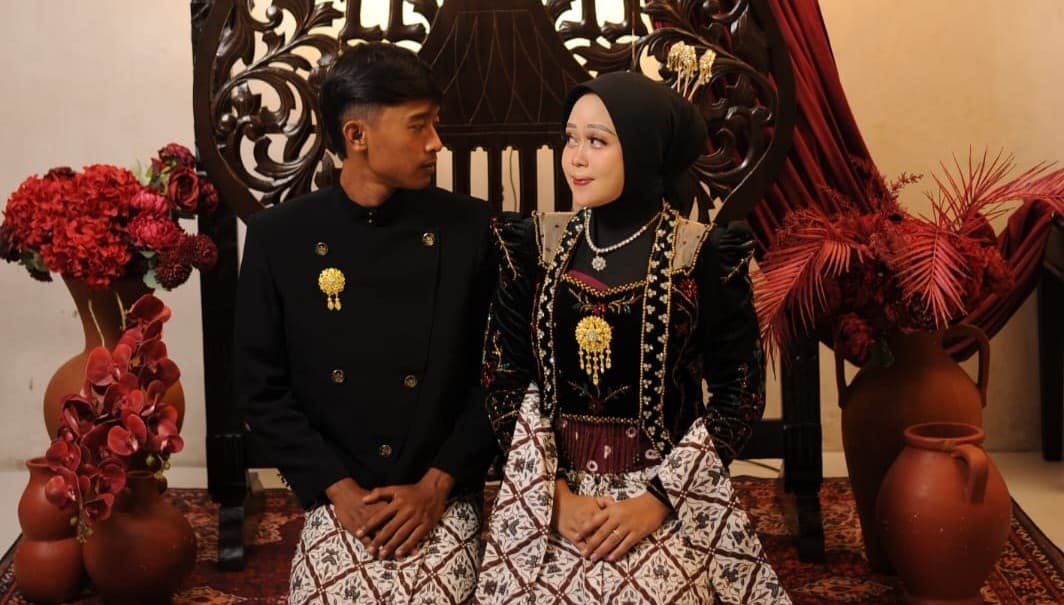 Foto kenangan Roy dan Amanda